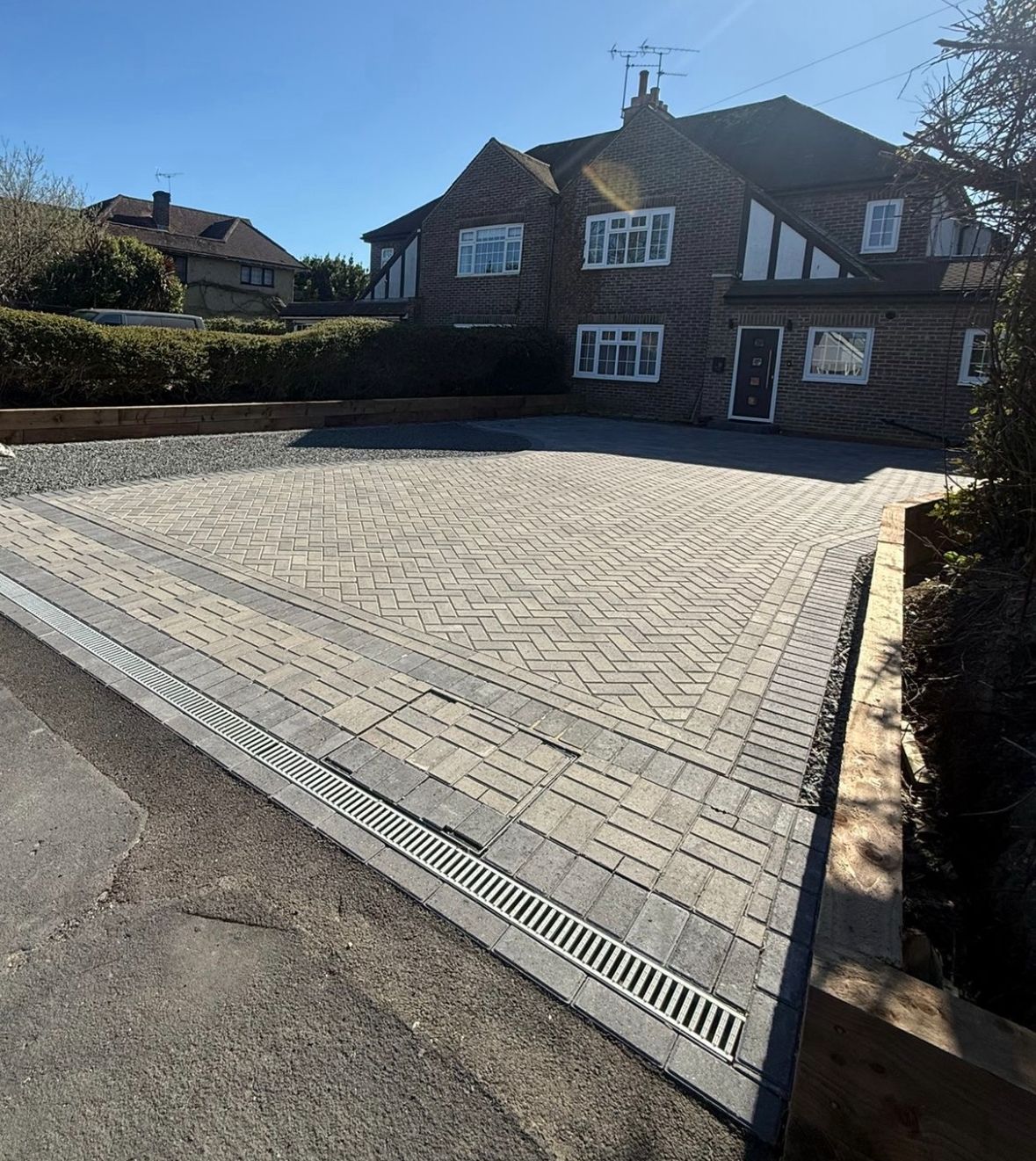 New luxury driveway completed